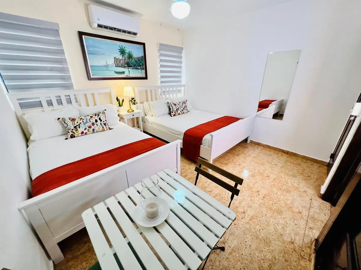 Suite Colonial Santo Domingo 3*,